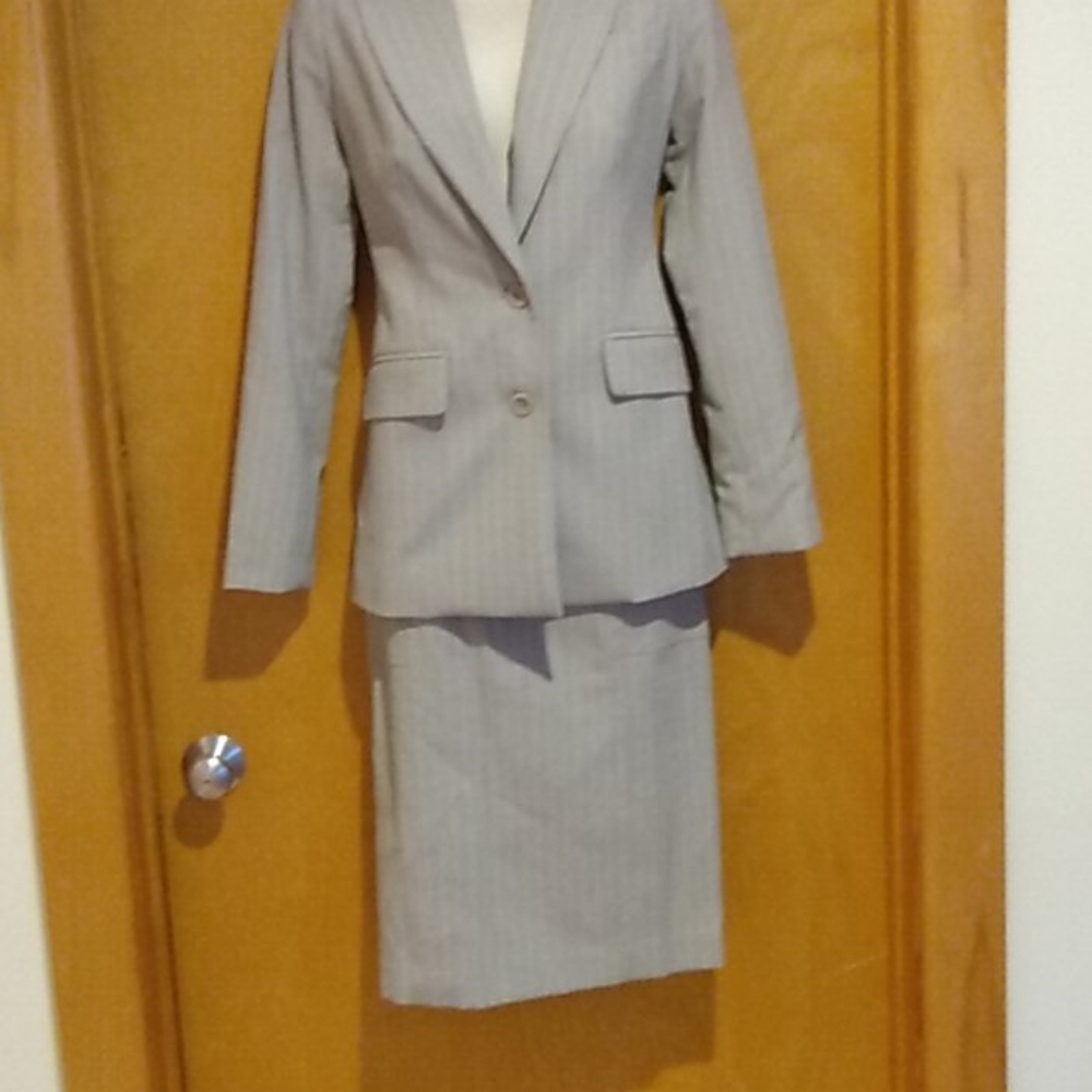 Skirt suit grey with pink pinstripes perfect condi